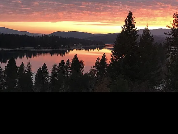 Riverview Property Near Sandpoint – Exceptional Views & Dual Home Sites