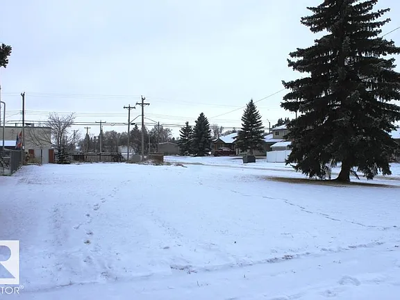 50×140 ft Corner Lot in Tofield – Residential Tax Incentive Available