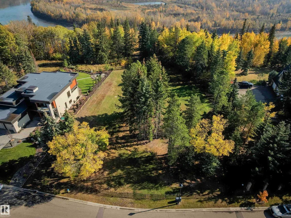 Prime 15,676 sq ft Building Lot on Donsdale Drive – River Valley Setting